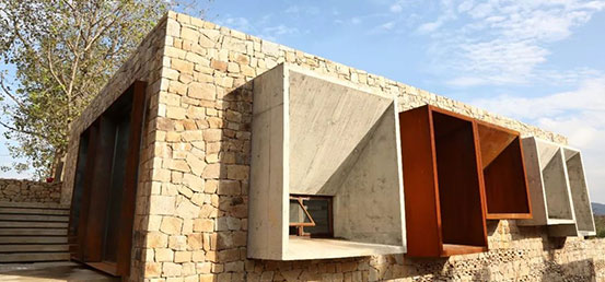 �������������L��